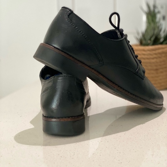 ALDO dress shoes - oxford style - Picture 4 of 8